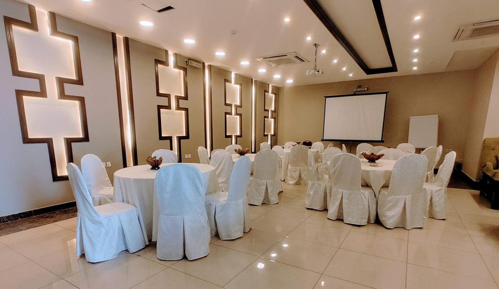 Al Mokhmalia Serviced Apartments マディーナ エクステリア 写真