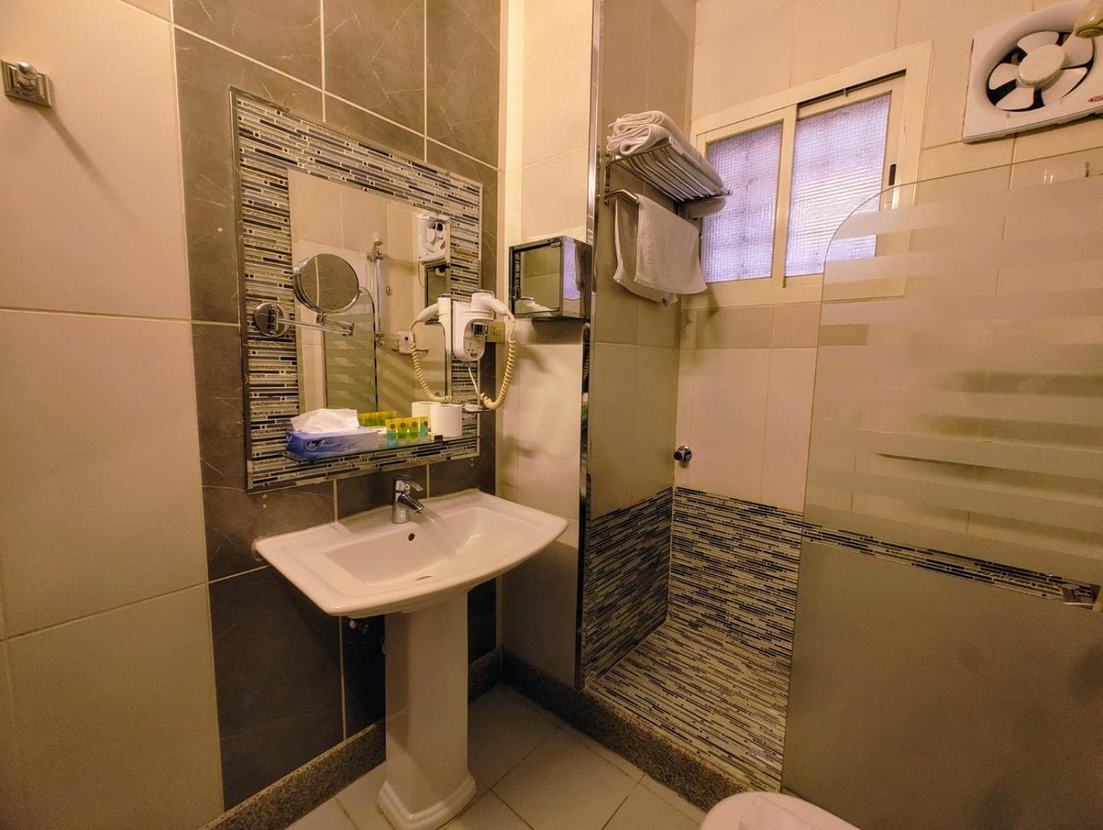 Al Mokhmalia Serviced Apartments マディーナ エクステリア 写真