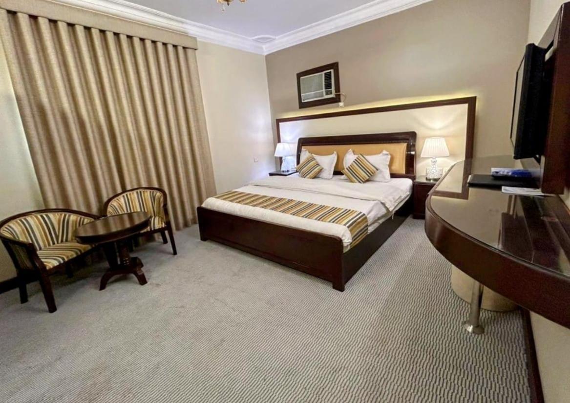 Al Mokhmalia Serviced Apartments マディーナ エクステリア 写真