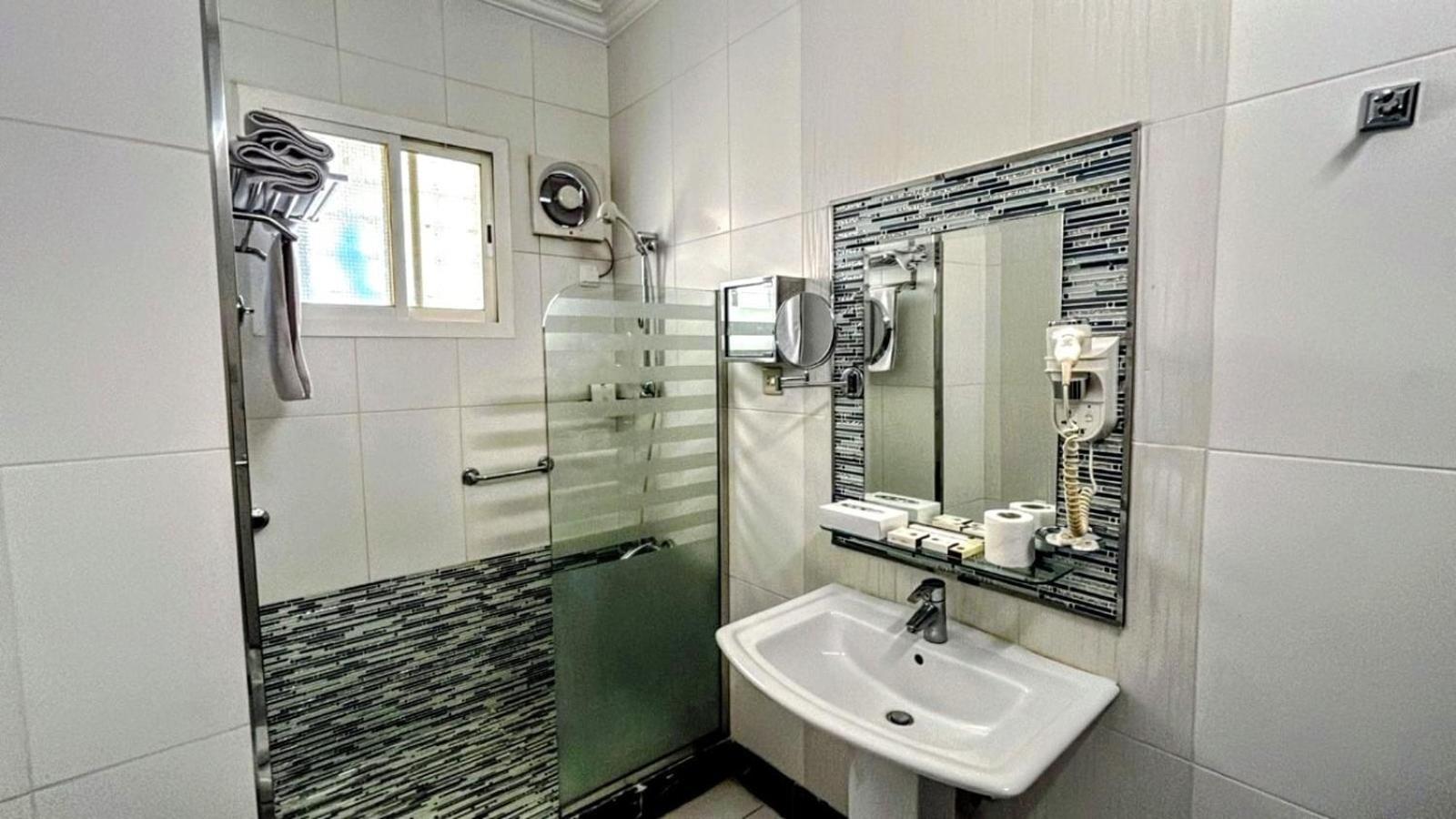 Al Mokhmalia Serviced Apartments マディーナ エクステリア 写真